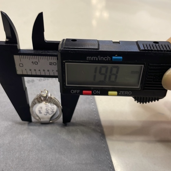 Sold - Picture 3 of 5